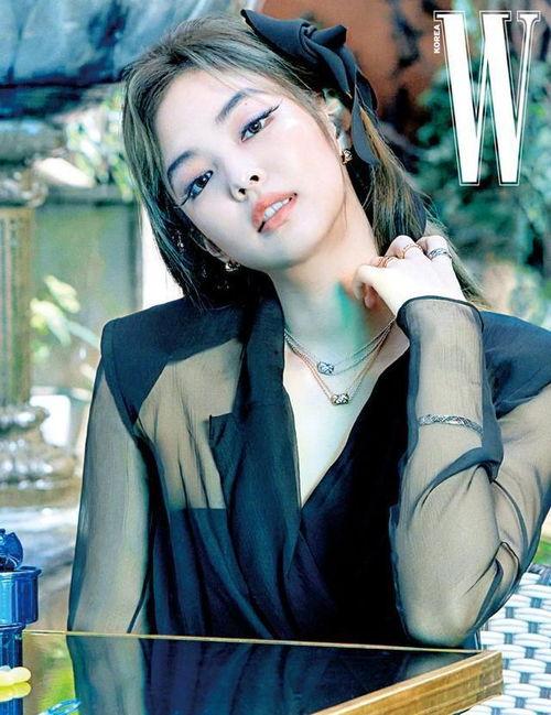 jennie最新爆料,揭秘K-pop女王背后的故事与挑战